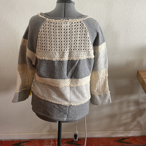 XL Lucky Lotus Lucky Brand Bluish Gray cream Sweater - Picture 4 of 6